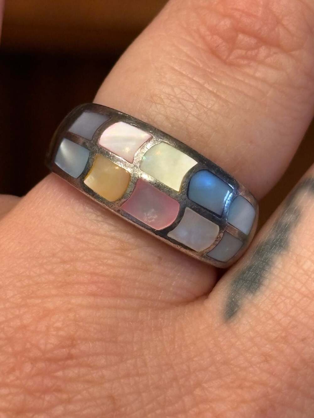 Multicolor Mother of Pearl Mosaic Inlay Band Ring in 925 Sterling Silver